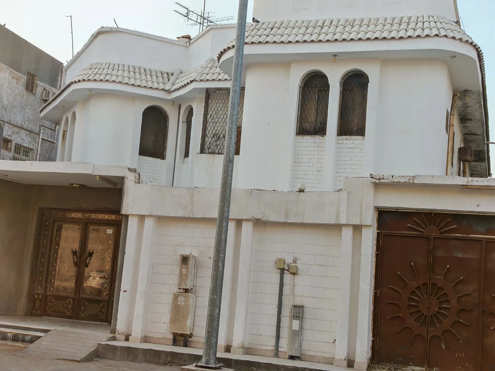 عقار