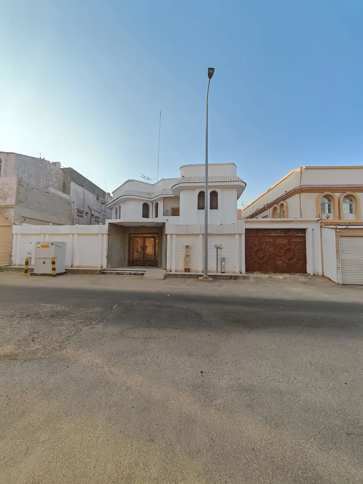 عقار